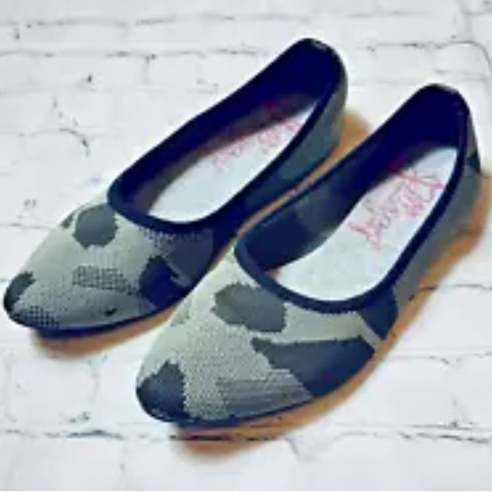 JELLY POP CHAMPS Green Camo Knit Pointy Toe Flats Women's 7.5 M (run Small - Picture 3 of 13